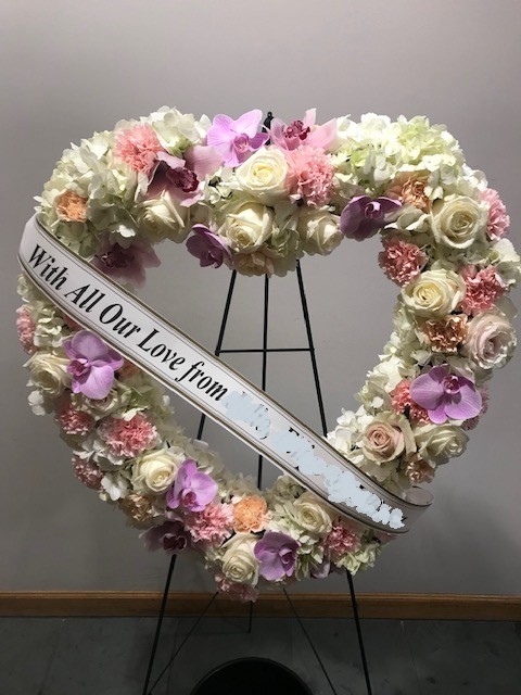 SYMP220 PREMIUM MODERN PASTEL HEART WREATH - Click Image to Close